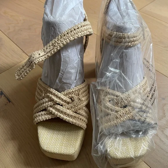 Platform Sandal Natural - Picture 2 of 8